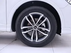 2022 Audi Q3 35 TFSI Sport, белый — фото 6