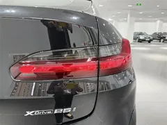 2022 BMW X4 25i M Sport Package, чёрный — фото 12