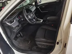 2020 Toyota Wildlander 2.0L CVT 4WD Luxury, белый — фото 9