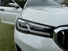 2021 BMW 5 Series 525Li Luxury Package, белый — фото 15