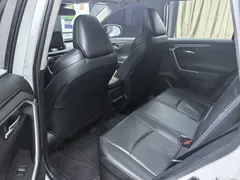 2022 Toyota Wildlander Hybrid 2.5L E-CVT 2WD Knight, белый — фото 8