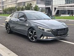 2022 Hyundai Elantra 1.5L CVT LUX Premium — фото 3