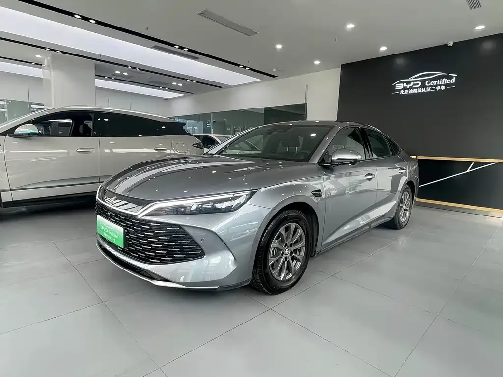 2025 BYD Qin L PHEV 80km Leading Smart Driving