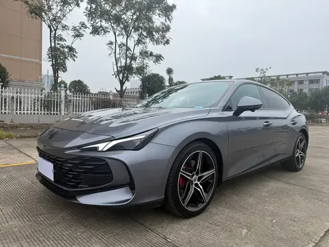 2025 MG MG7 2.0T Trophy+ Smart Driving