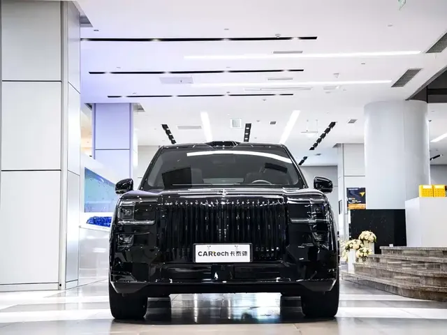 2025 Zeekr 9X Black Edition 70kWh 6-seat