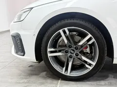 2022 Audi A4L 40 TFSI Luxury Sport, белый — фото 17