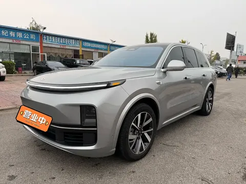 2024 Li Auto L8