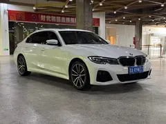2022 BMW 3 Series 325Li M Sport, белый — фото 1
