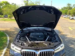 2023 BMW 5 Series 530Li Leading M Sport Package, чёрный — фото 16
