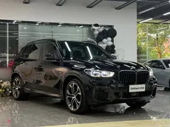 2022 BMW X5 40Li Premium M Sport Package, чёрный — фото 3