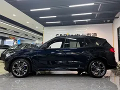2022 BMW X5 40Li Premium M Sport Package, чёрный — фото 4