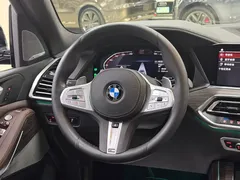 2022 BMW X5 40Li Premium M Sport Package, чёрный — фото 11