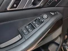 2022 BMW X5 M, чёрный — фото 46