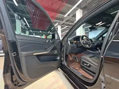 2022 BMW X5 M, чёрный — фото 47