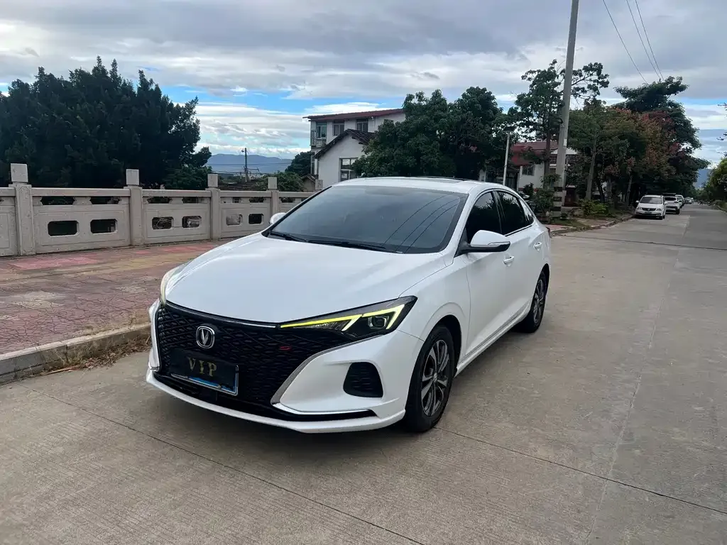 2020 Changan Eado PLUS 1.4T GDI DCT Premium
