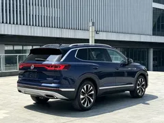 2022 Volkswagen Talagon 530TSI 4WD Flagship Pro 6 Seats, синий — фото 12