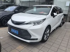 2021 Toyota Sienna 2.5L Hybrid Ultimate, белый — фото 1