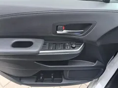 2021 Toyota Sienna 2.5L Hybrid Ultimate, белый — фото 10