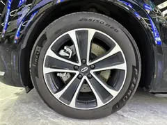 2026 Aito M7 EREV Ultra 4WD 5-seat 192-line Lidar, чёрный — фото 4