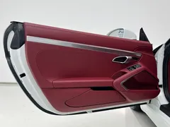 2020 Porsche 718 Boxster 2.0T, белый — фото 12