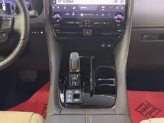2024 Toyota Alphard 2.5L Hybrid Premium, чёрный — фото 28