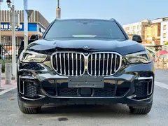 2022 BMW X5 40Li Premium M Sport Package, чёрный — фото 2