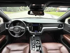 2021 Volvo S60 T4 Luxury, чёрный — фото 8
