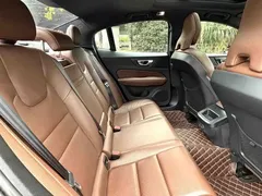 2021 Volvo S60 T4 Luxury, чёрный — фото 12
