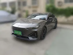 2022 Changan UNI-V 1.5T Premium — фото 1