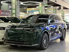 2025 Aito M8 EREV Ultra 53.4kWh 6-seat 192-line LiDAR, зелёный — фото 1