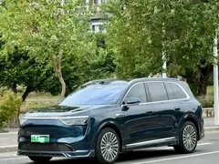 2025 Aito M8 EV Max+ 5-seat 4WD 192-beam LiDAR, синий — фото 1