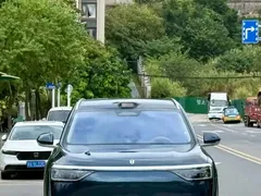 2025 Aito M8 EV Max+ 5-seat 4WD 192-beam LiDAR, синий — фото 2