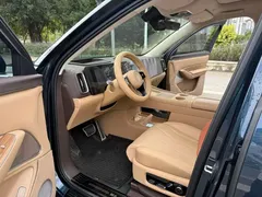2025 Aito M8 EV Max+ 5-seat 4WD 192-beam LiDAR, синий — фото 6