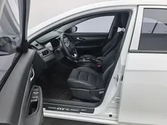2021 Geely Emgrand UP 1.5L CVT Comfort, белый — фото 6
