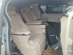 2021 Toyota Sienna 2.5L Hybrid Ultimate, белый — фото 4
