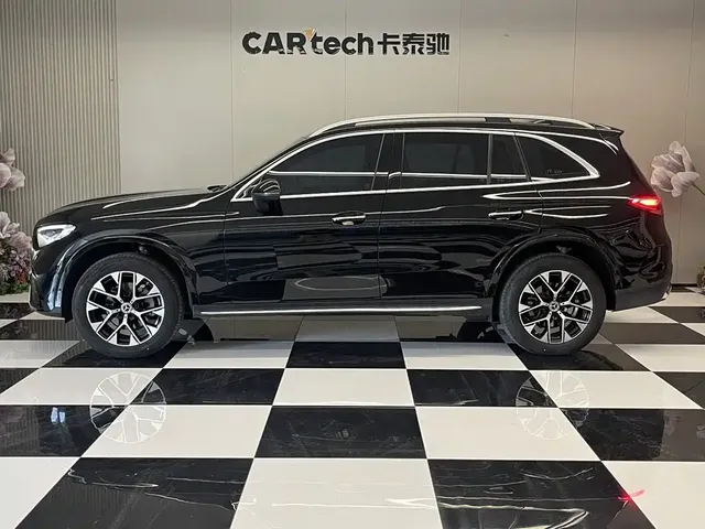 2023 Mercedes-Benz GLC 260 L 4MATIC Luxury 7-Seat