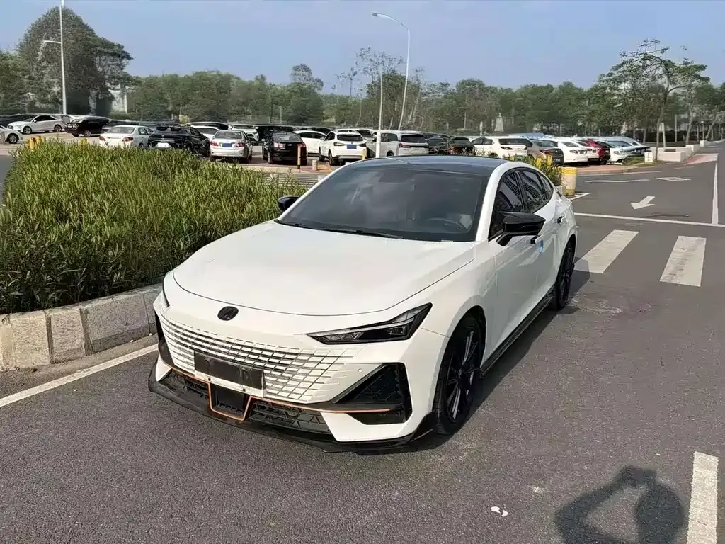 2022 Changan UNI-V 1.5T Premium