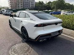 2022 Changan UNI-V 1.5T Premium, белый — фото 4