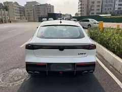2022 Changan UNI-V 1.5T Premium, белый — фото 5