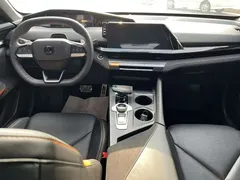 2022 Changan UNI-V 1.5T Premium, белый — фото 9
