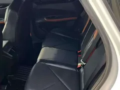 2022 Changan UNI-V 1.5T Premium, белый — фото 15