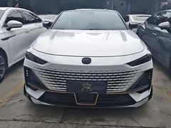 2023 Changan UNI-V 1.5T Sport, белый — фото 2