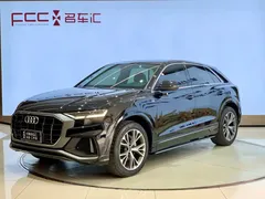2021 Audi Q8 55 TFSI Sport, чёрный — фото 1