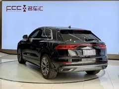 2021 Audi Q8 55 TFSI Sport, чёрный — фото 6