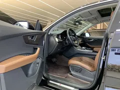2021 Audi Q8 55 TFSI Sport, чёрный — фото 7