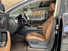 2021 Audi Q8 55 TFSI Sport, чёрный — фото 8