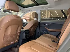 2021 Audi Q8 55 TFSI Sport, чёрный — фото 18