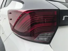 2021 Toyota Yaris L Zhixuan X 1.5L CVT Luxury, белый — фото 13