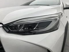 2021 Toyota Yaris L Zhixuan X 1.5L CVT Luxury, белый — фото 14