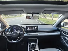 2022 Geely Emgrand 4th Gen 1.5L CVT Flagship, белый — фото 4